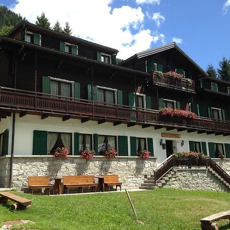 Casa Alpina Don Guanella Macugnaga Exterior foto
