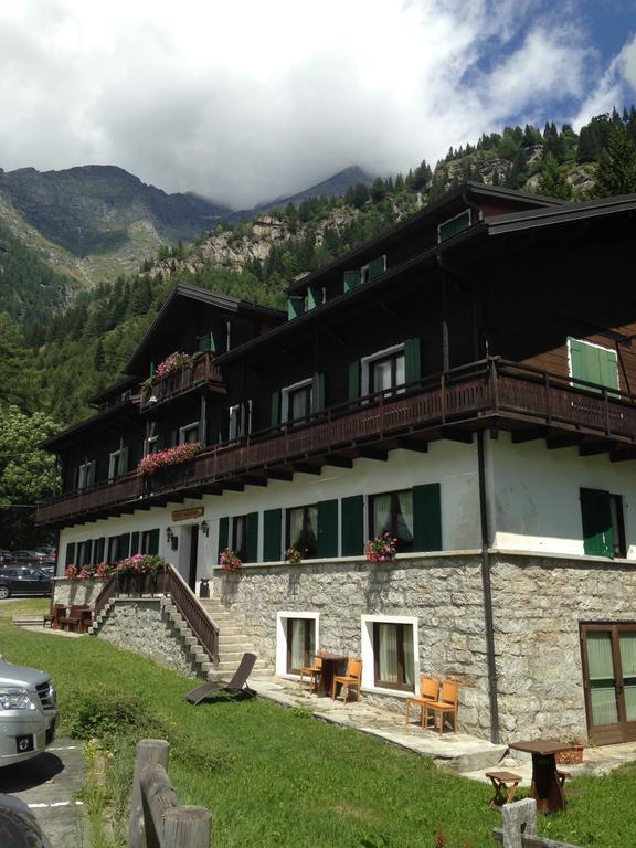 Casa Alpina Don Guanella Macugnaga Exterior foto